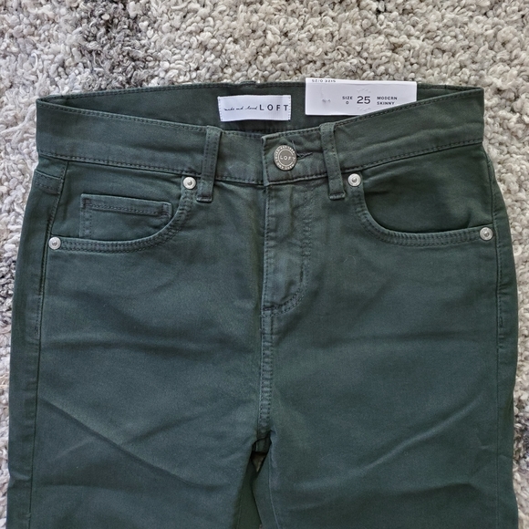 NWT LOFT Modern Double Frayed Skinny Crop Jeans - Picture 4 of 8